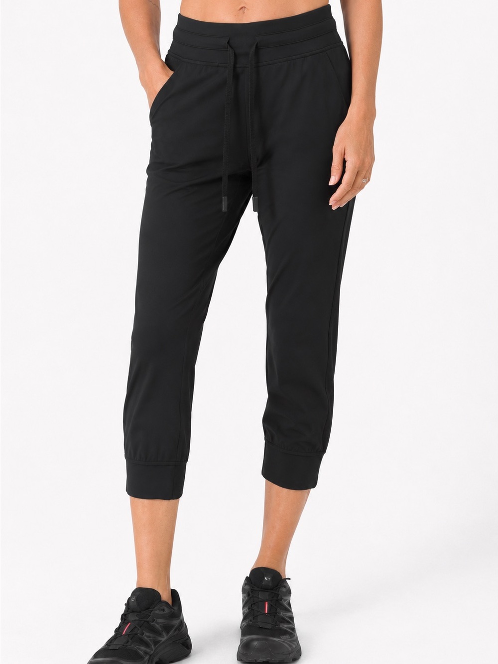 Lululemon Ready to Rulu Jogger Crop Sz 4 Black EUC